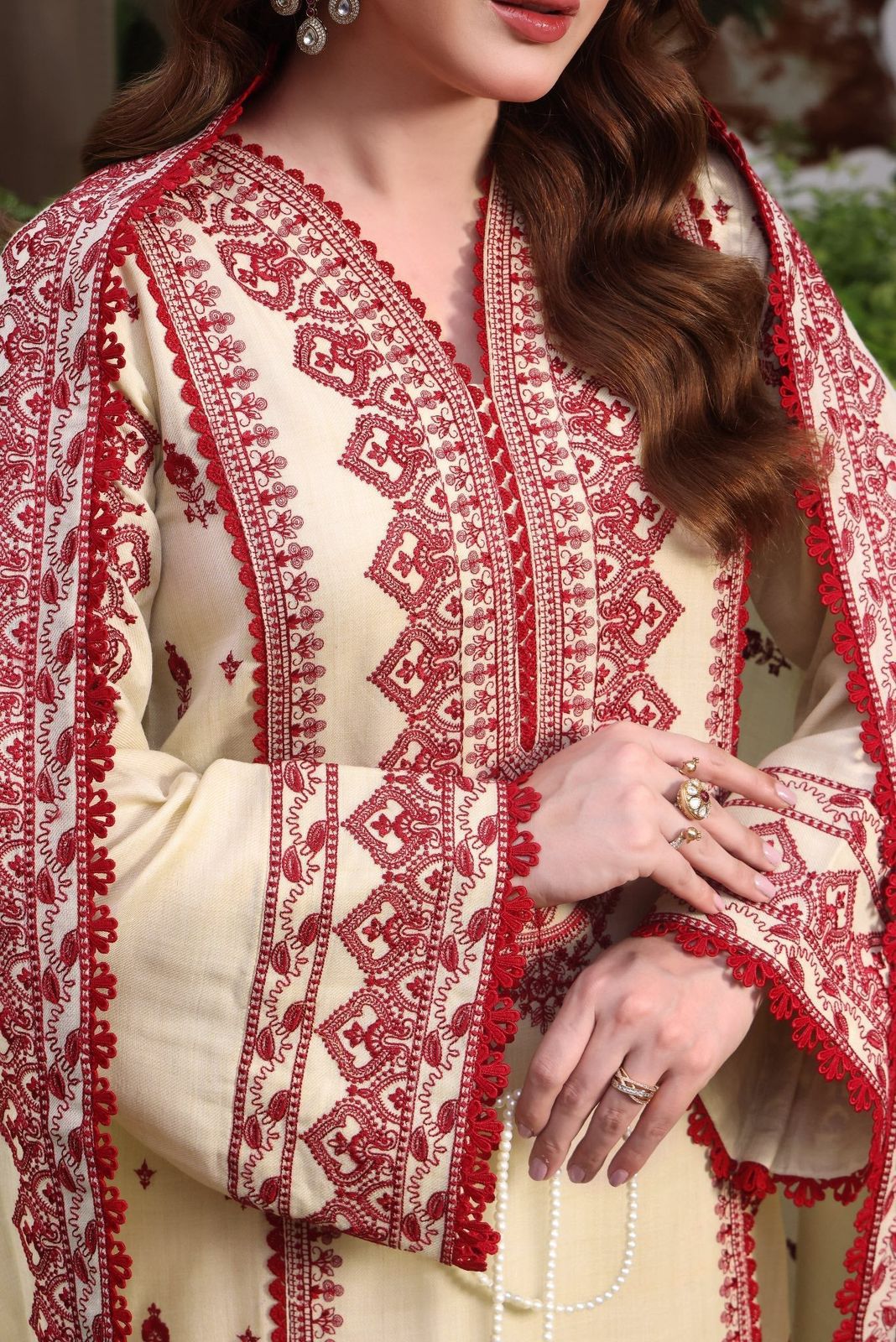 Luxury Lawn Embroidered 3Piece D-009