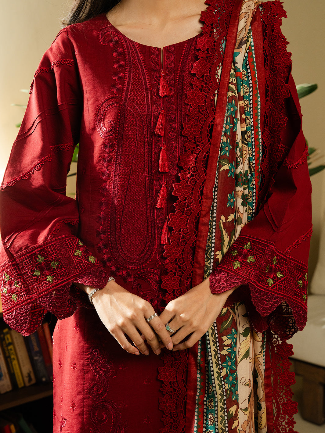Luxury Lawn Embroidered 3Piece D-1075