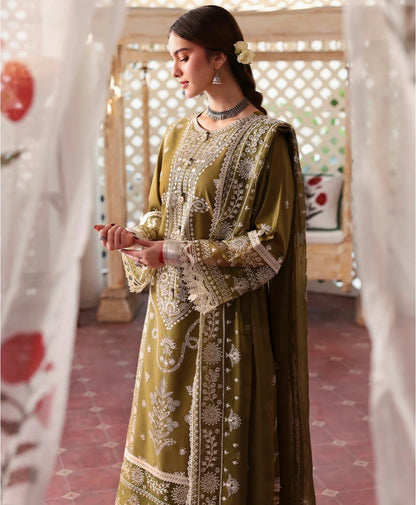 Luxury Lawn Embroidered 3Piece D-2020