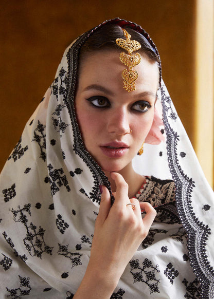 Luxury Lawn Embroidered 3Peice D-005