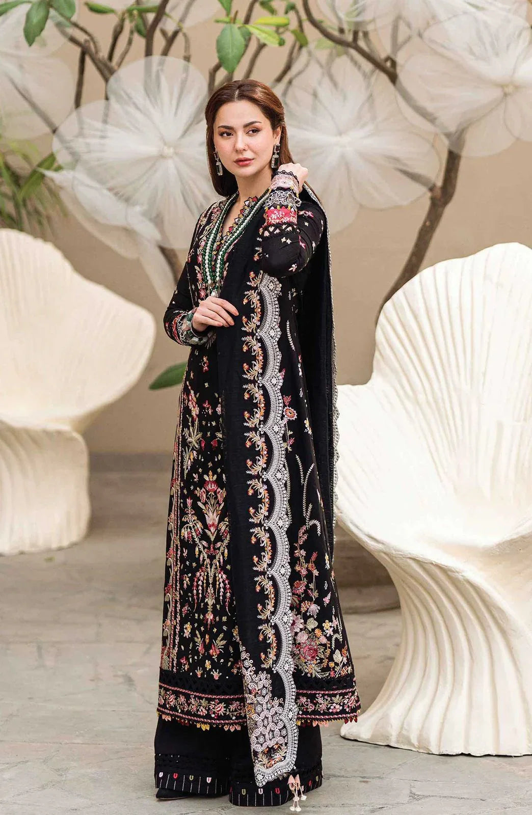 Luxury Lawn Embroidered 3Piece D-010