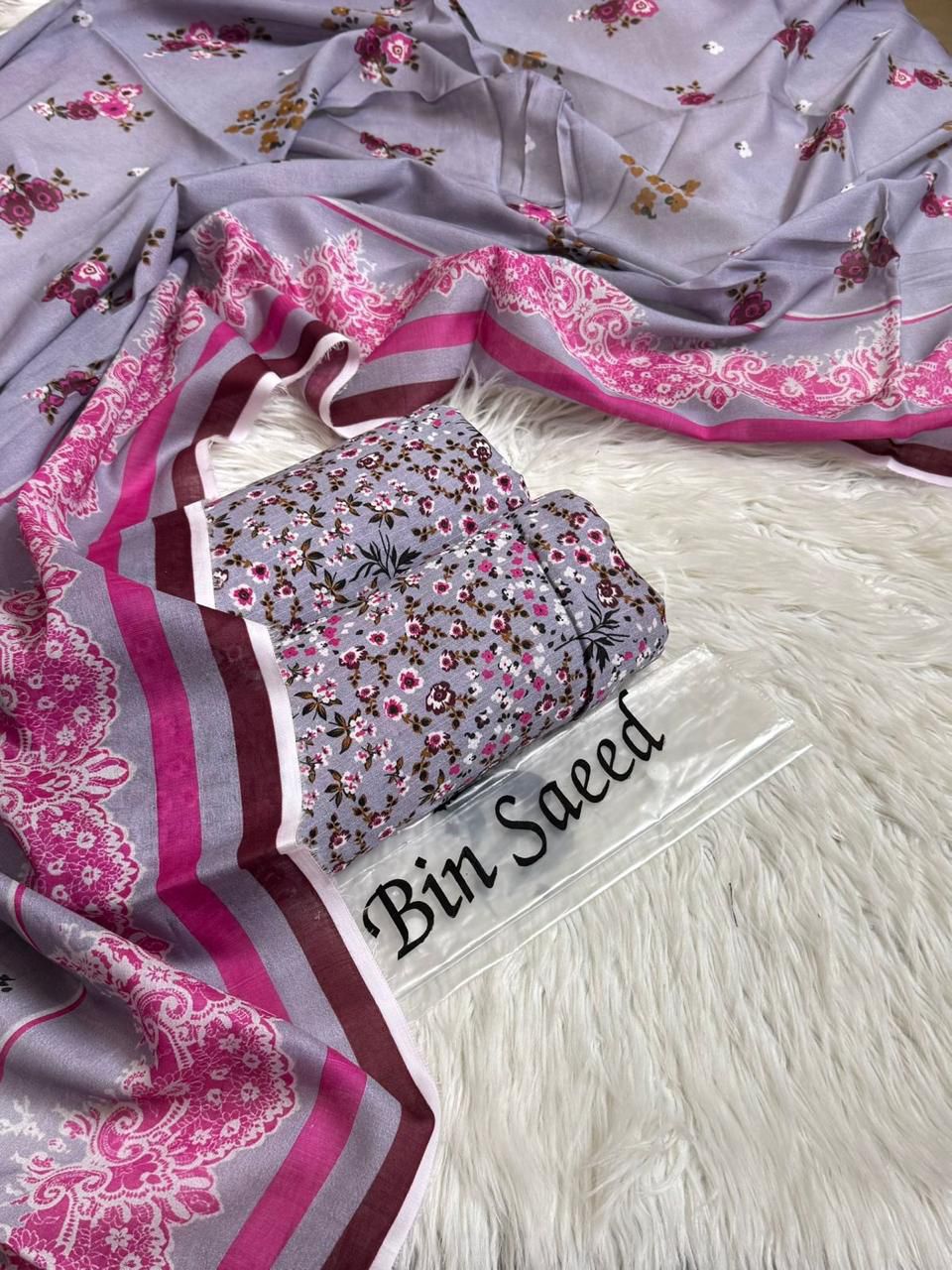Bin Saeed Unstitched Lawn 3Piece D-004